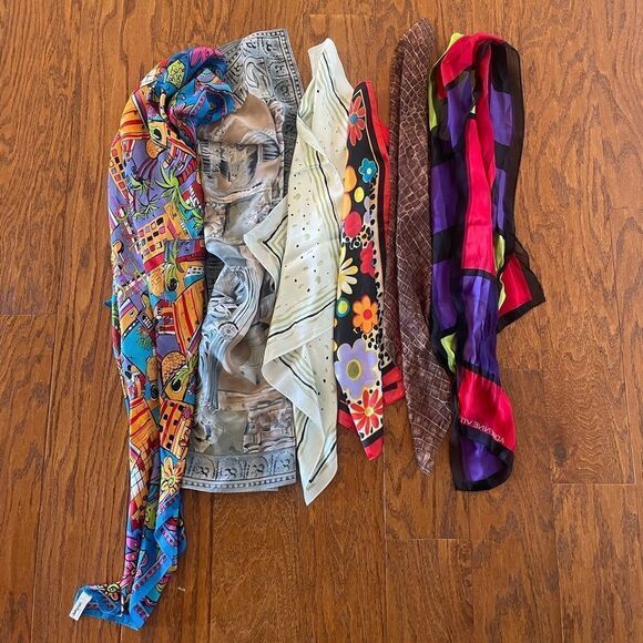 FREE GIFTS  - Picture 1 of 1